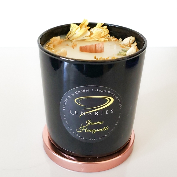 Jasmine Honeysuckle Soy Candles with Wood Wick and Botanicals - Picture 5 of 11